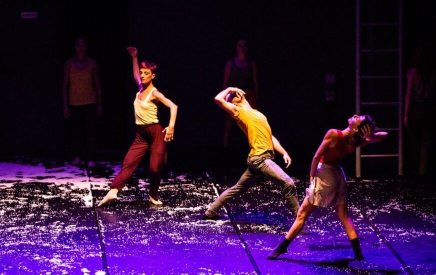 41432750_1968898056494305_142650419544326144_o-1